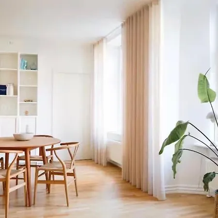 Appartement Luxury By The Lakes In Cph Center