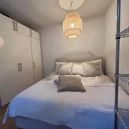 Luxury By The Lakes In Cph Center *